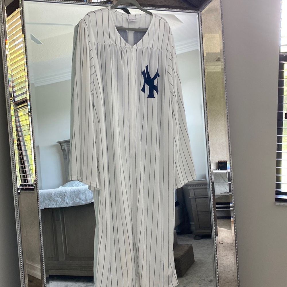 Yankees attire